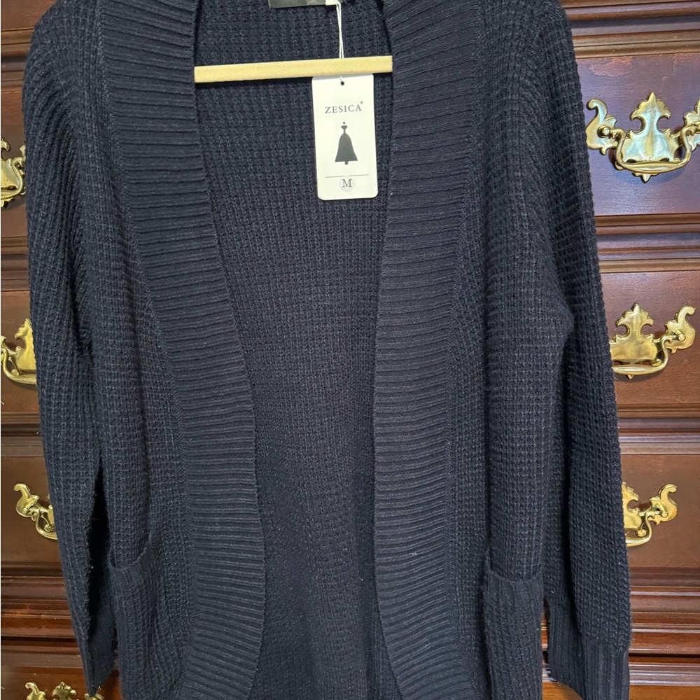 Women's Classic nwt navy blue Cardigan Sweater